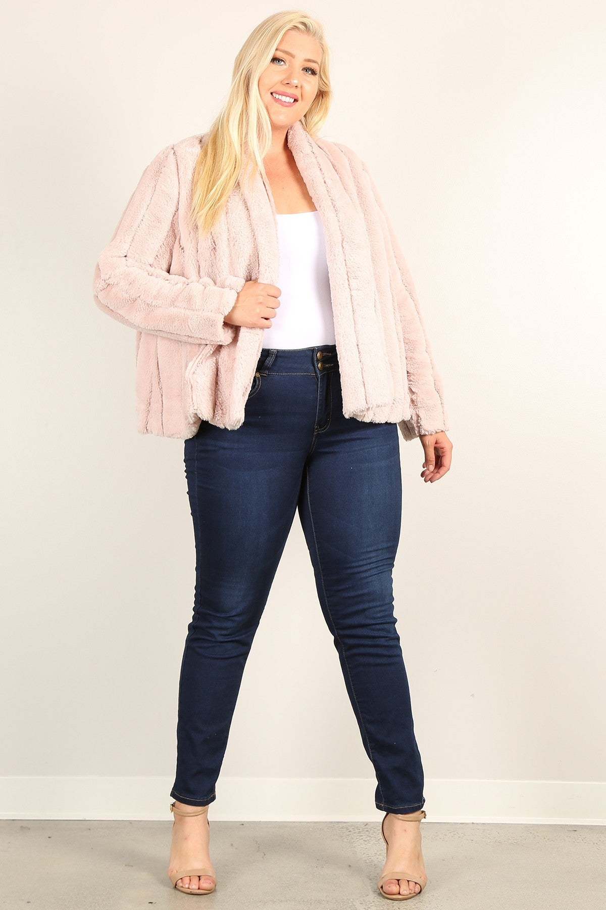 Faux Fur Jackets With Open Front And Loose Fit